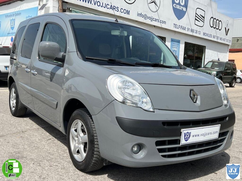 RENAULT – Kangoo Combi