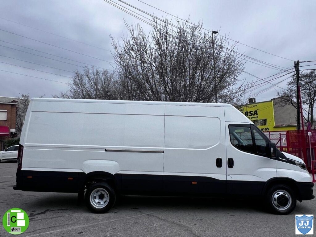 IVECO Daily 2.3 TD 35S 16 A8 V 4100H2 16 M3