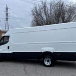 
										IVECO Daily 2.3 TD 35S 16 A8 V 4100H2 16 M3 full									