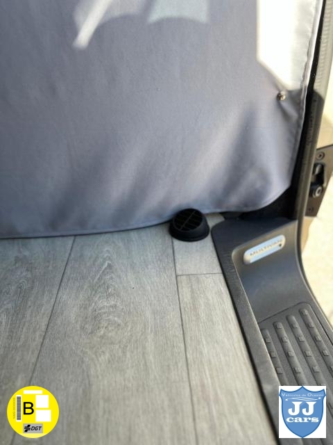 VOLKSWAGEN – Multivan – 2.5 TDI/130CV Comfortline