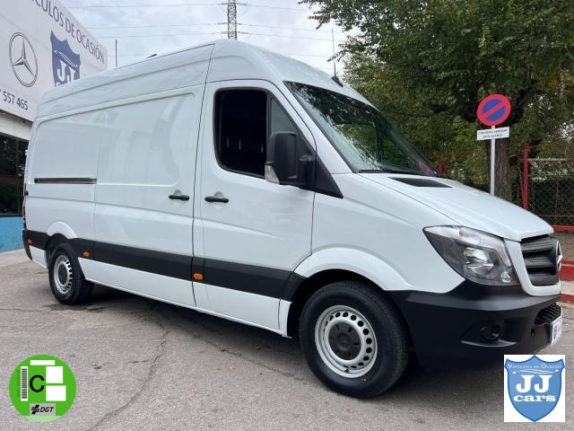 MERCEDES Sprinter 211 CDI MEDIO  ALTO