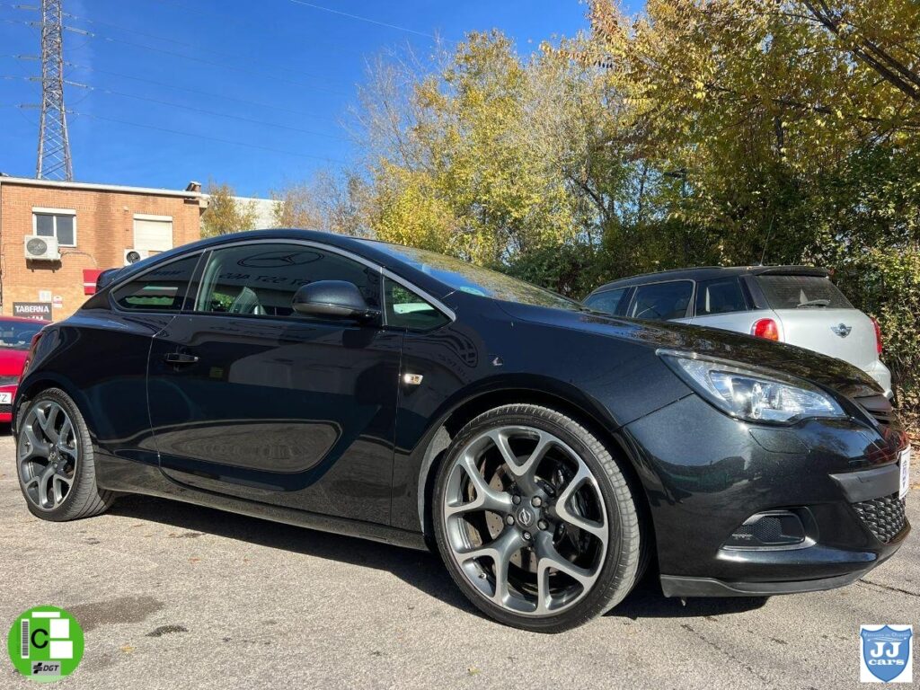 OPEL – GTC Astra 2.0 Turbo  280CV OPC GTC