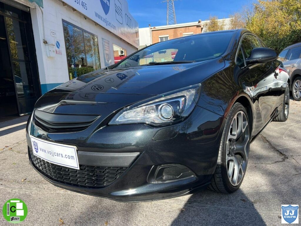 OPEL – GTC Astra 2.0 Turbo  280CV OPC GTC