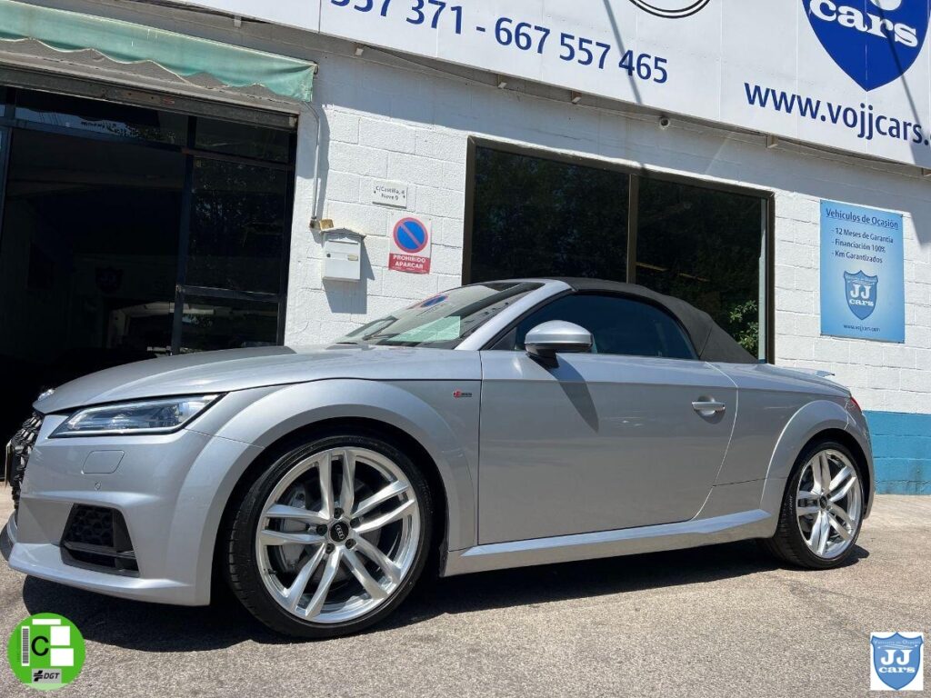 AUDI – TT – Roadster  45 TFSI S Line