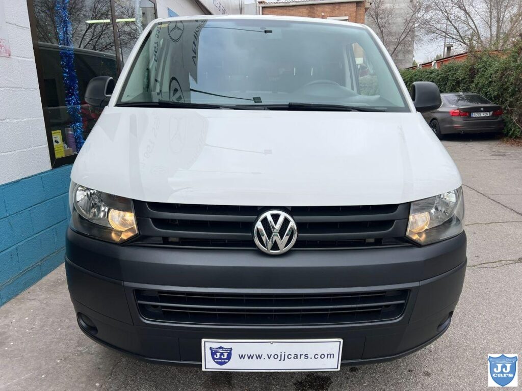 VOLKSWAGEN – Transporter 2.0TDI COMBI 9