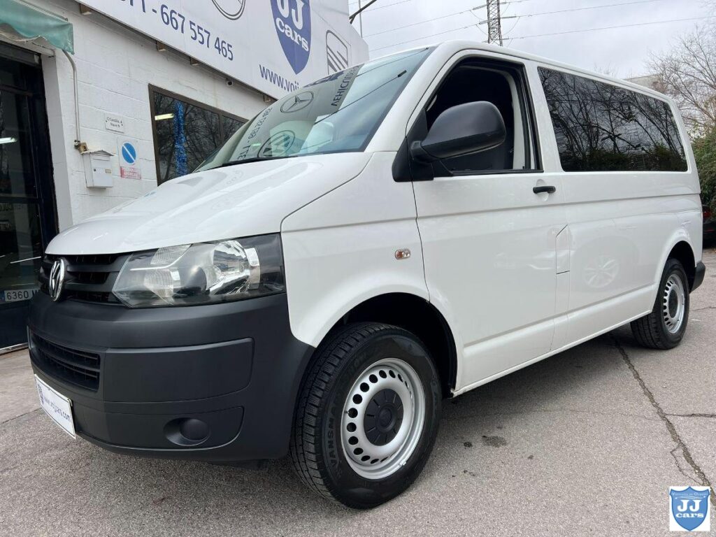 VOLKSWAGEN – Transporter 2.0TDI COMBI 9