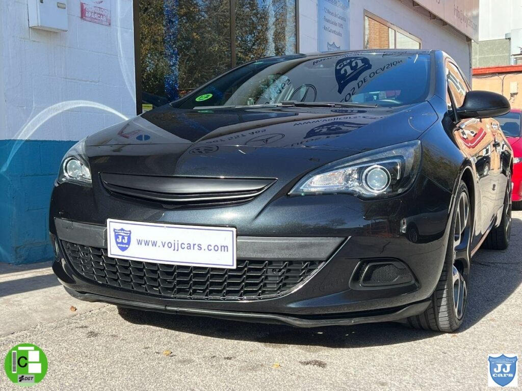 OPEL – Astra GTC – 2.0 T 280CV S&S 3p. OPC