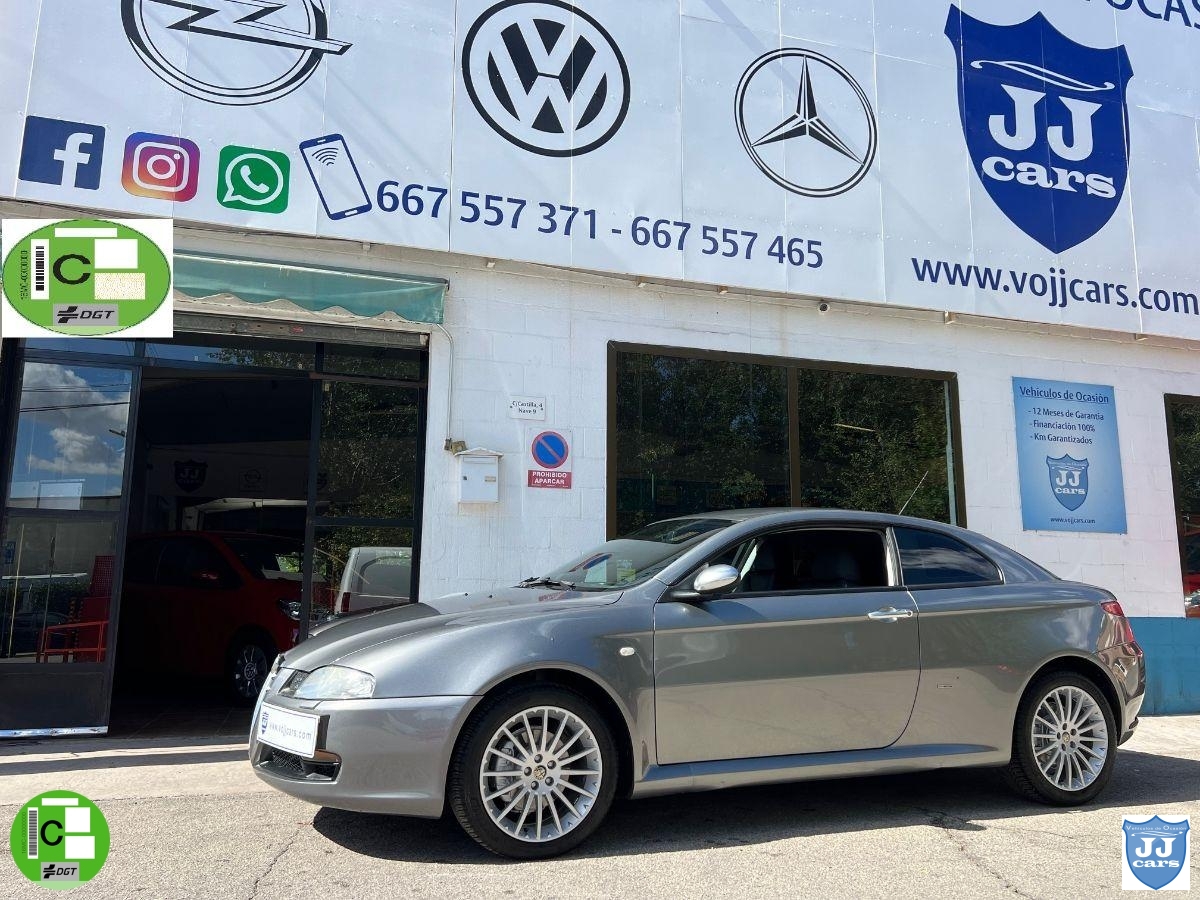ALFA ROMEO – GT – 2.0 JTS Distinctive