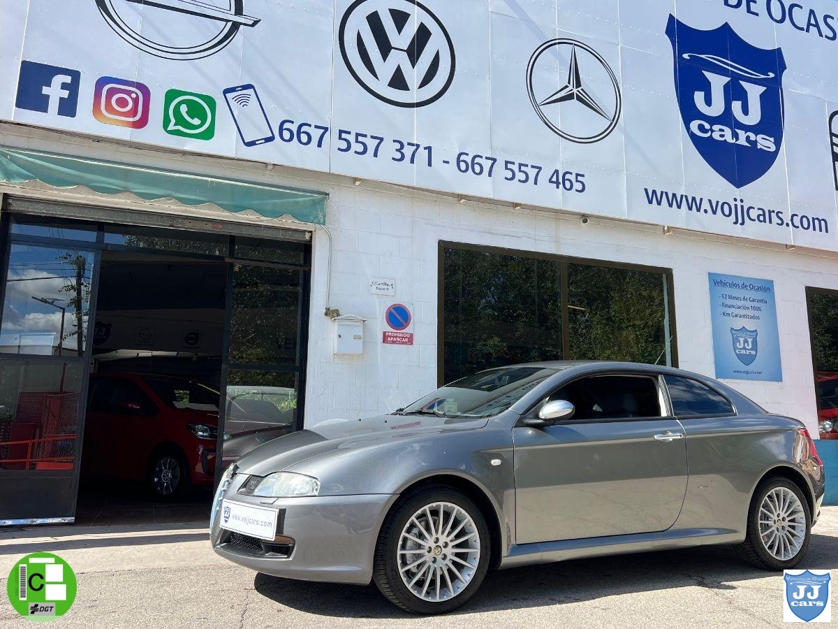 ALFA ROMEO – GT – 2.0 JTS Distinctive