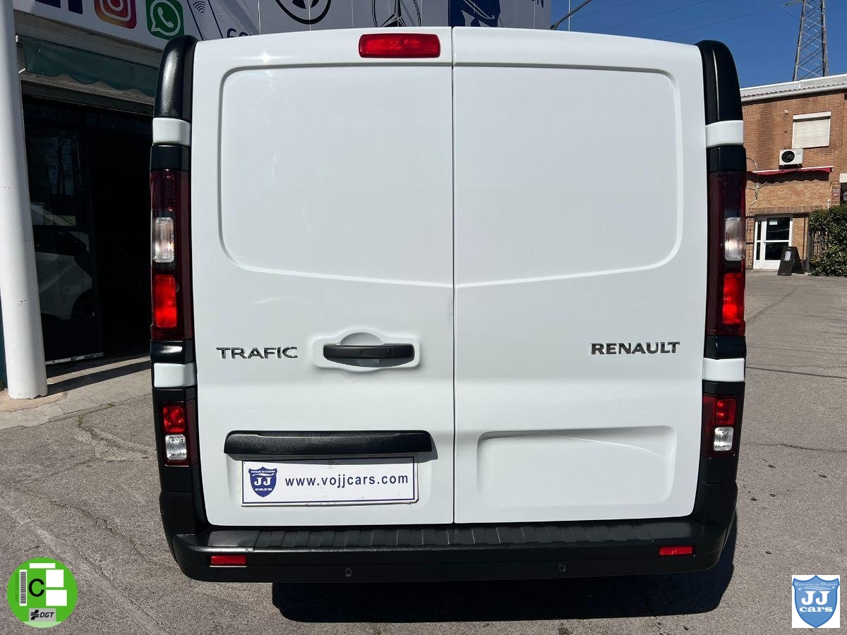 RENAULT Trafic Furgon L2H1 2.0BluedCi