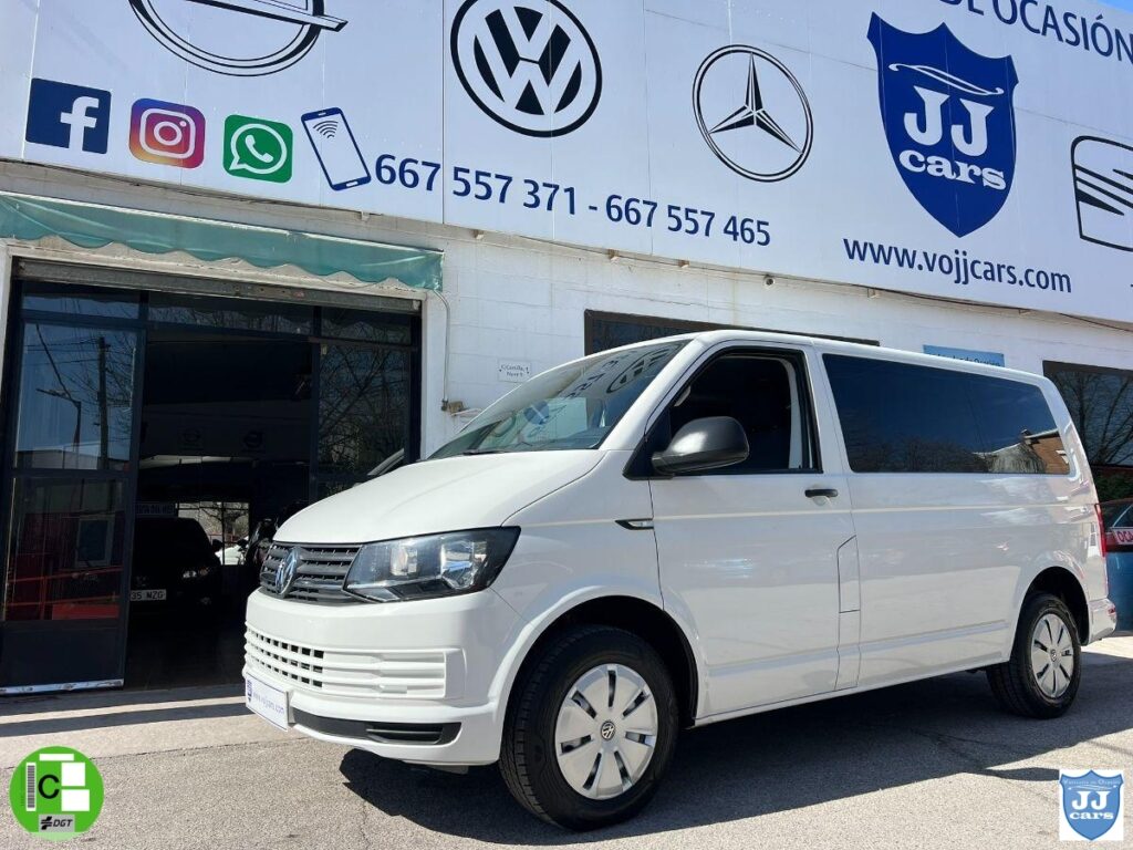 VOLKSWAGEN TRANSPORTER  2.0TDI COMBI 9
