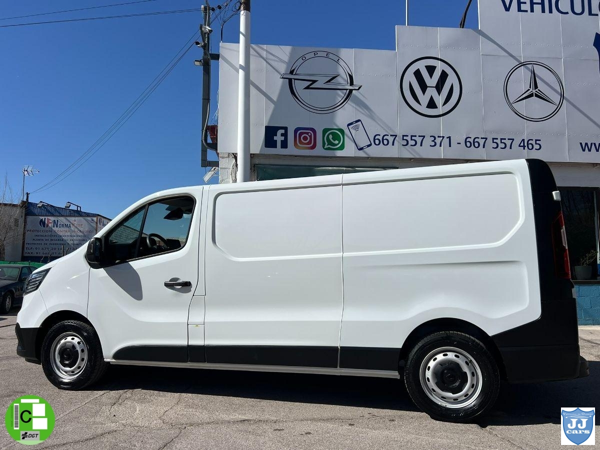 RENAULT Trafic Furgon L2H1 2.0BluedCi