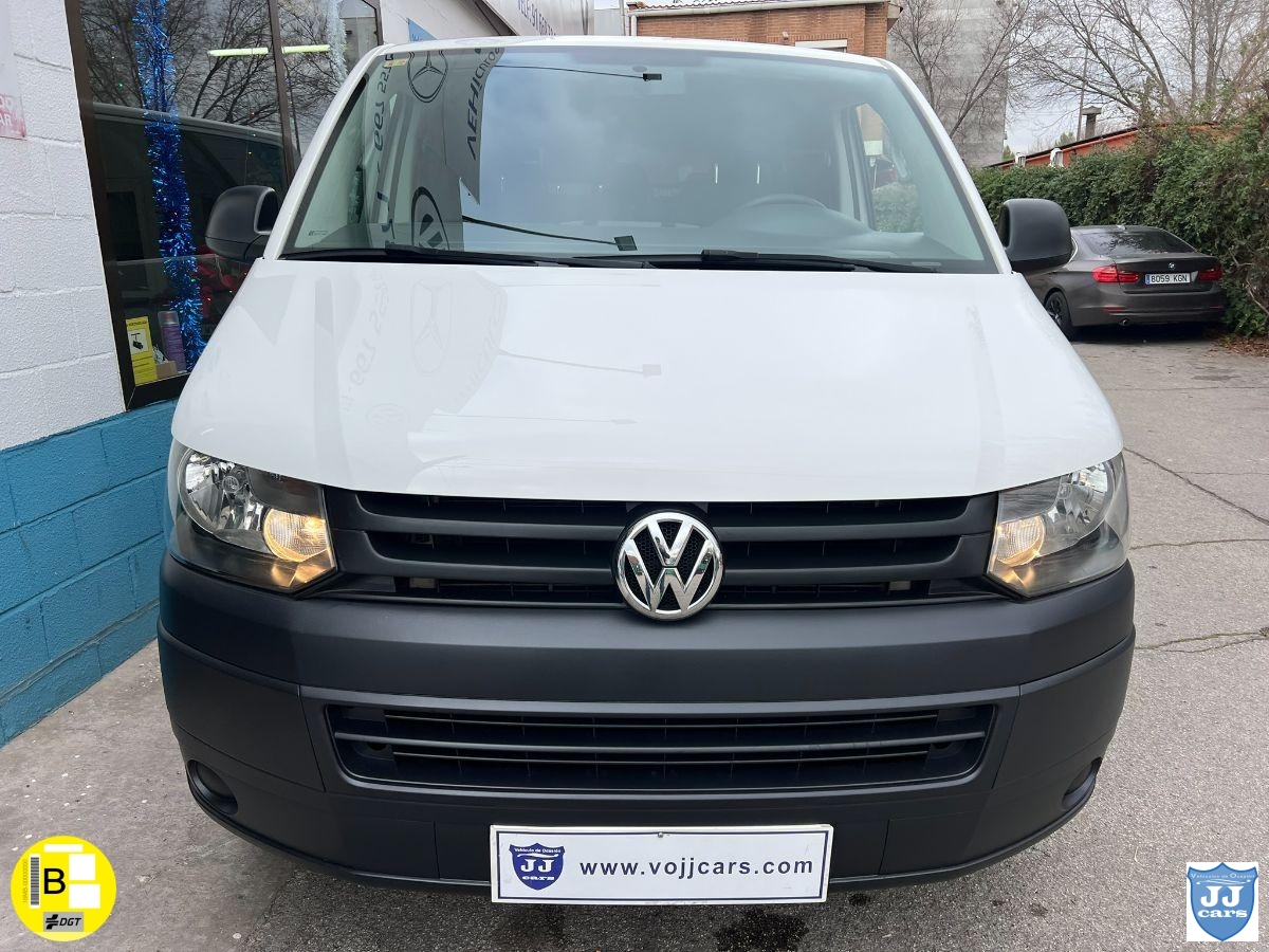 VOLKSWAGEN TRANSPORTER  2.0TDI COMBI 9