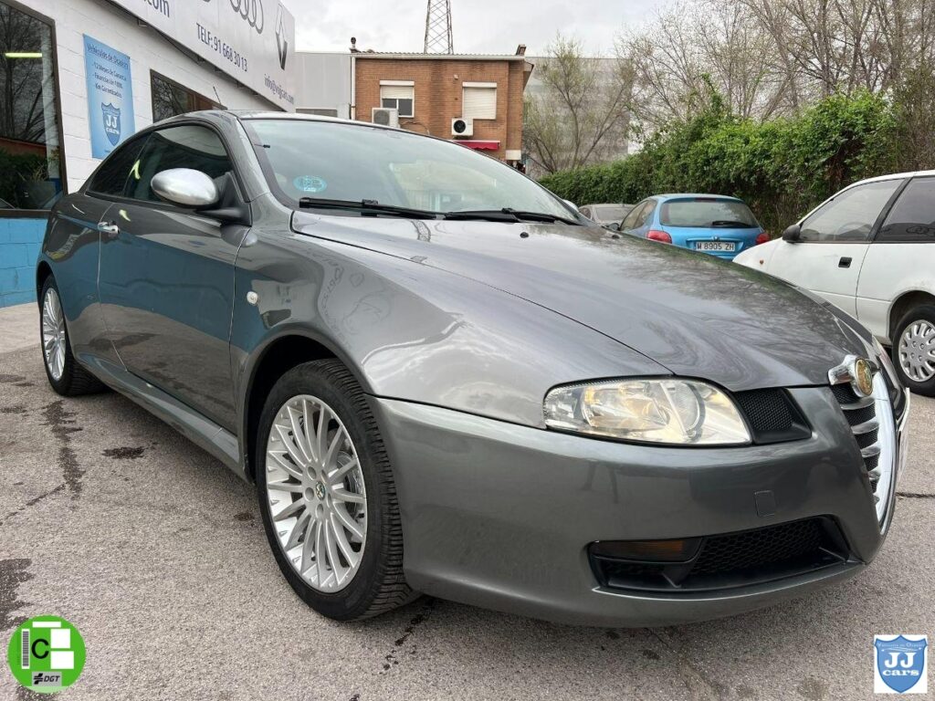ALFA ROMEO – GT – 2.0 JTS 16V Distinctive
