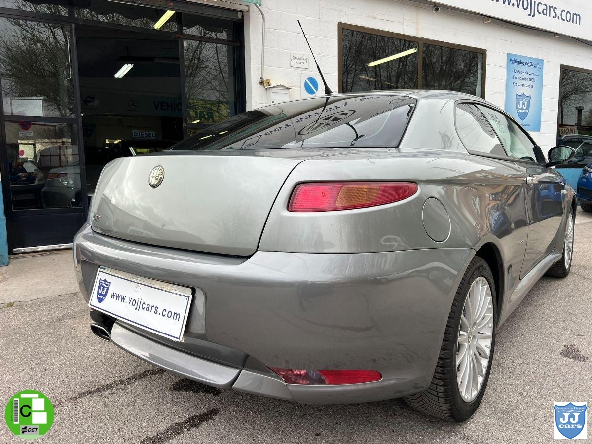 ALFA ROMEO – GT – 2.0 JTS 16V Distinctive