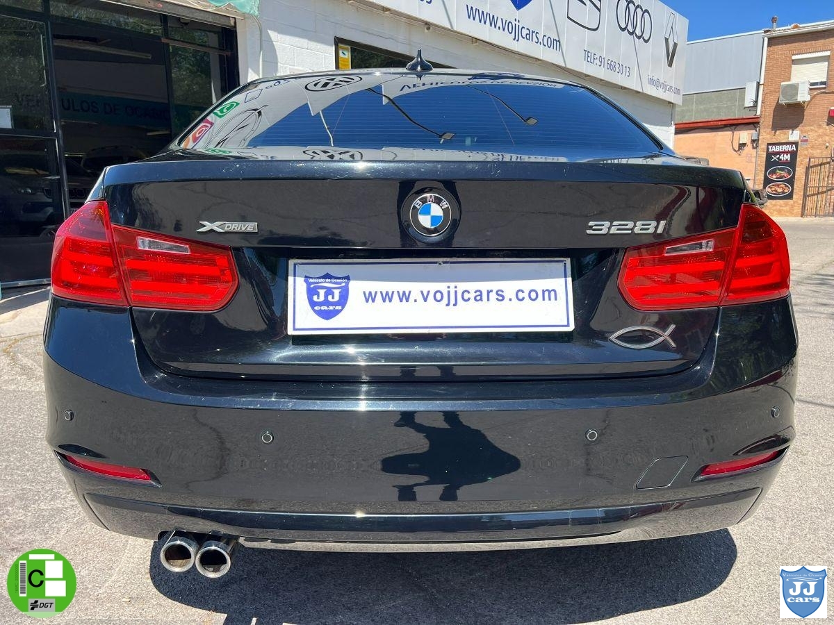 BMW – Serie 3 – 328i xDrive Berlina